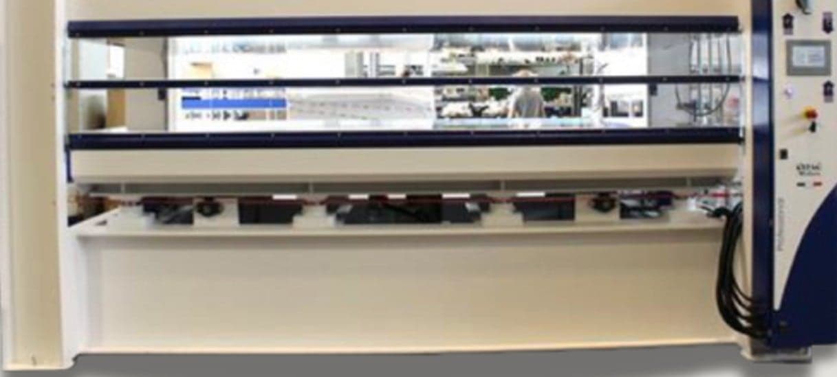 Hydraulic hot press used to bond veneer to substrate panels